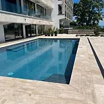 Apartman Panorama Deluxe - Pool & Free Parking Alsóörs
