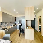 Panorama Deluxe - Pool & Free Parking Apartman