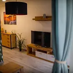 Apartman Panorama Deluxe - Pool & Free Parking Alsóörs