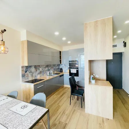 شقة Panorama Deluxe - Pool & Free Parking *