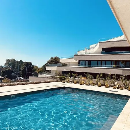 Panorama Deluxe - Pool & Free Parking * Альшоэрш