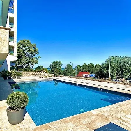 Panorama Deluxe - Pool & Free Parking Апартаменты Альшоэрш