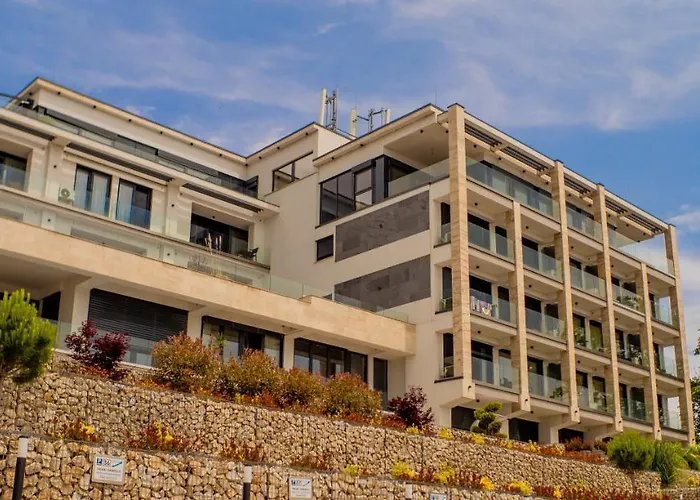 Apartament Panorama Deluxe - Pool & Free Parking *